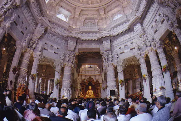 Largest-Hindu-temple-inside