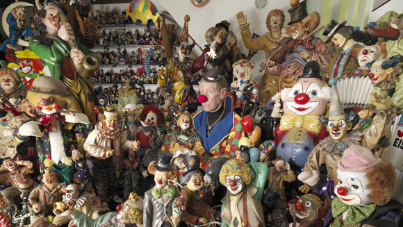 Ortrud Kastaun - Largest collection of clowns_main