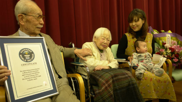 oldest woman main