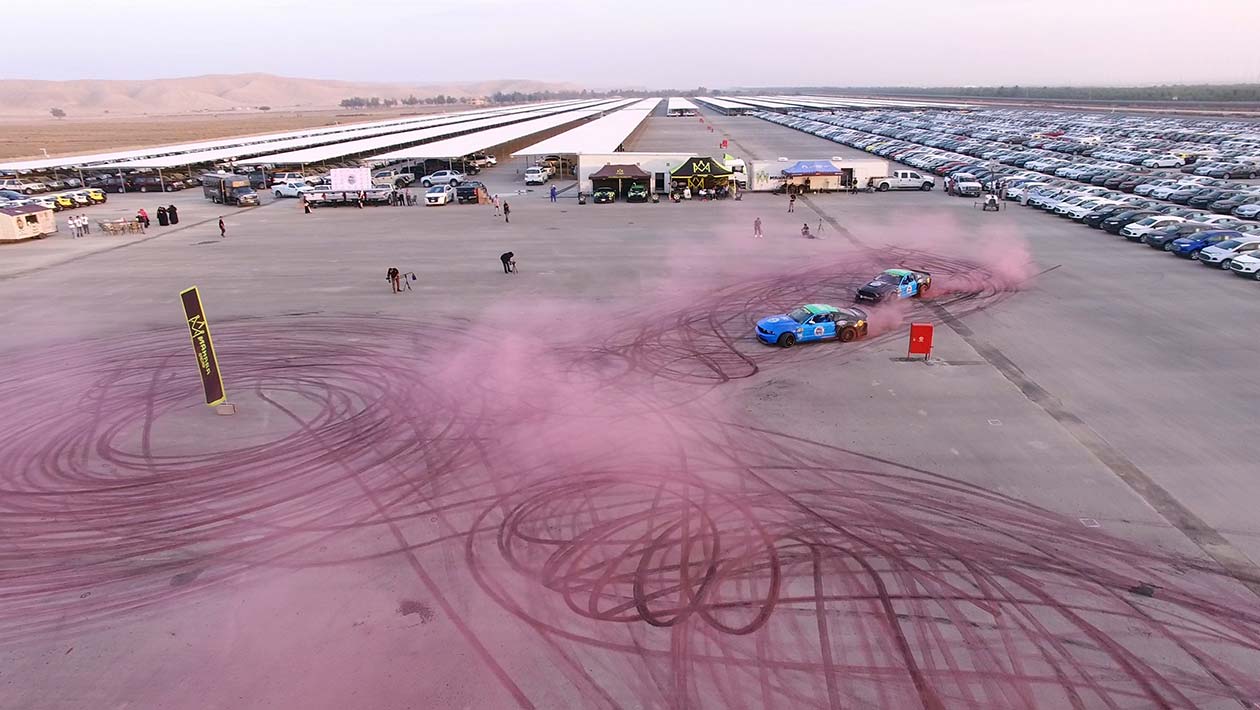 Largest car tyre mark image Saudi Arabia