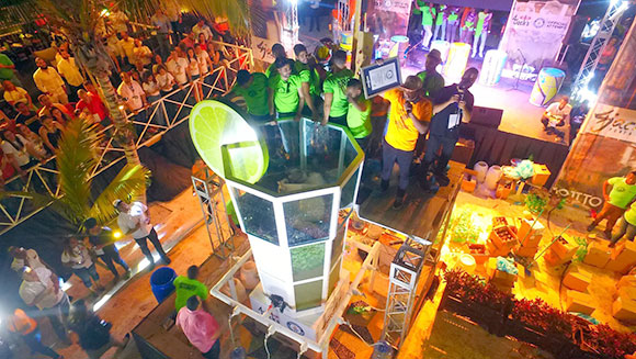 Largest glass of mojito header
