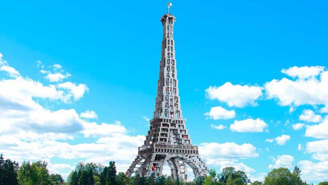 Eiffel Tower LEGO