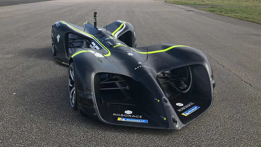 Robocar: Watch the world's fastest autonomous car reach its record-breaking  282 km/h | Guinness World Records