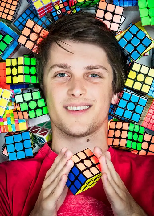 Feliks Zemdegs Achieves Fastest Time To Solve A Rubik S Cube In