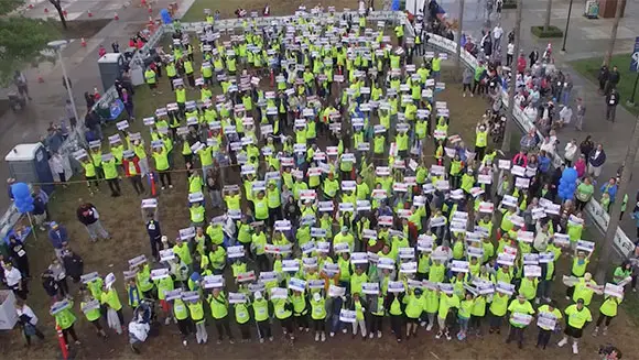 Donate Life Run/Walk sets record for largest gathering of organ transplant recipients in US