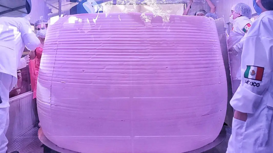 Gigantic marshmallow weighing more than a grand piano is largest ever made