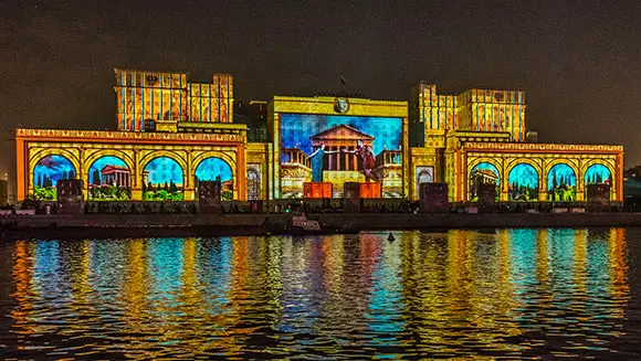 Video: Russia’s Circle of Light festival opens with record-breaking projection display