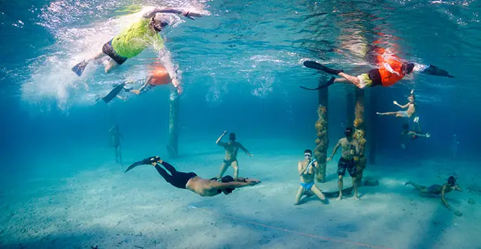 Longest distance swam underwater with one breath attempt tcm25 481877 - Mergulhador quebra recorde percorrendo 177 metros sem respirar