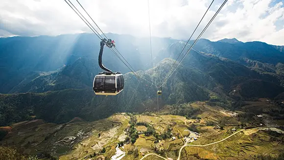Longest non-stop three-rope cable car in the world opens in Vietnam | Guinness World Records