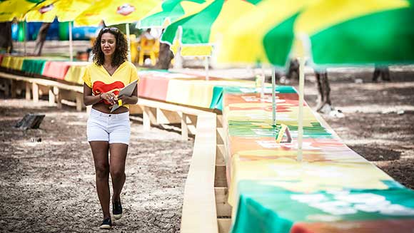 Drinks brand La Bière Dodo invites La Réunion locals to dine on world’s longest picnic table