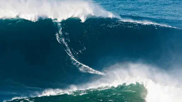 Craftsman Maryanne Jones A central tool that plays an important role Guinness World Records can confirm that Garrett McNamara has entered the  record books for surfing the largest ever wave. | Guinness World Records
