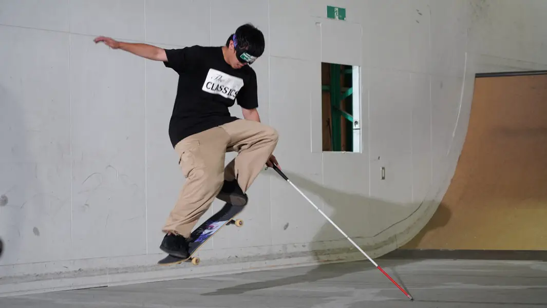 Blind skater Ryusei Ouchi does 142 consecutive ollies to break record