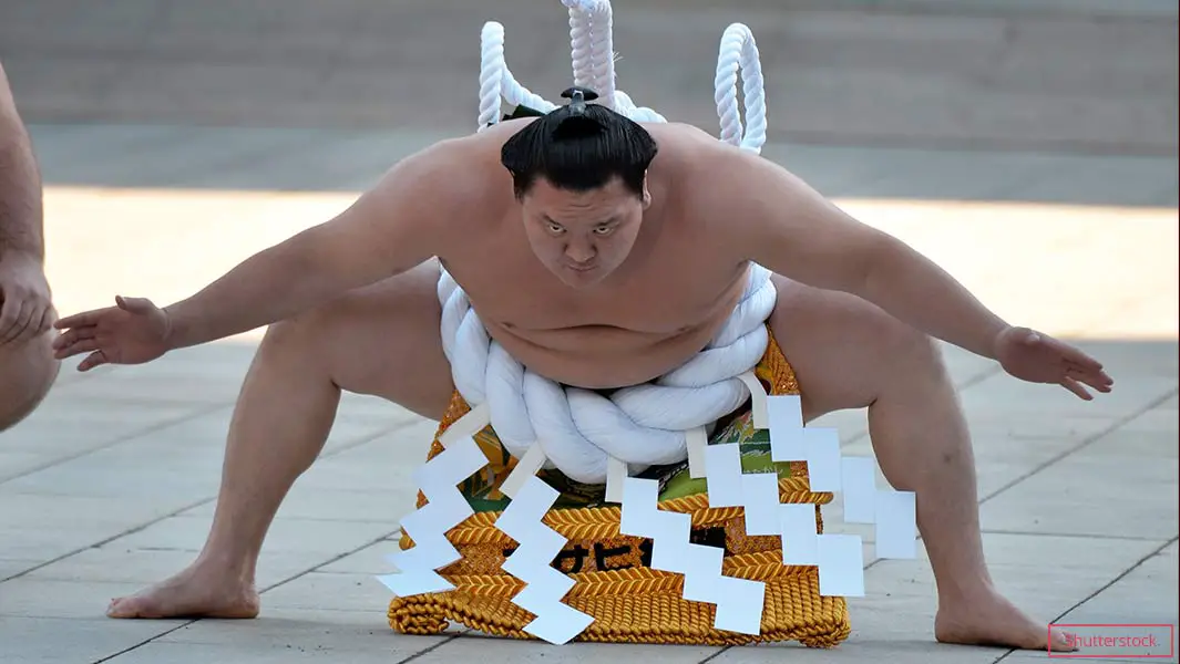 45-time sumo champion Hakuho Sho breaks five world records