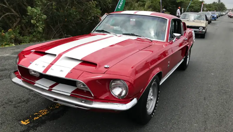 Puerto Rico rolls out a new record with the Largest parade of classic cars