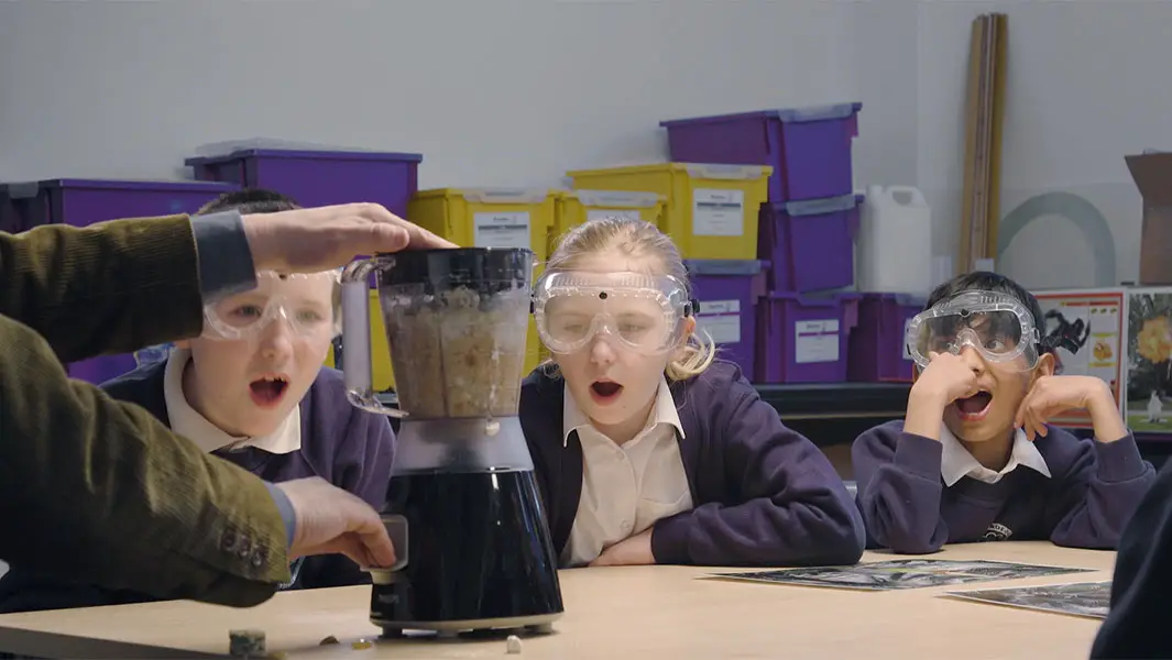 Video: Kids react to the world’s smelliest plant in hilarious science lesson 