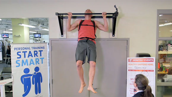 Ron Cooper ‘The Pull Up Guy’ breaks two fitness world records - Meet the Record Breakers video