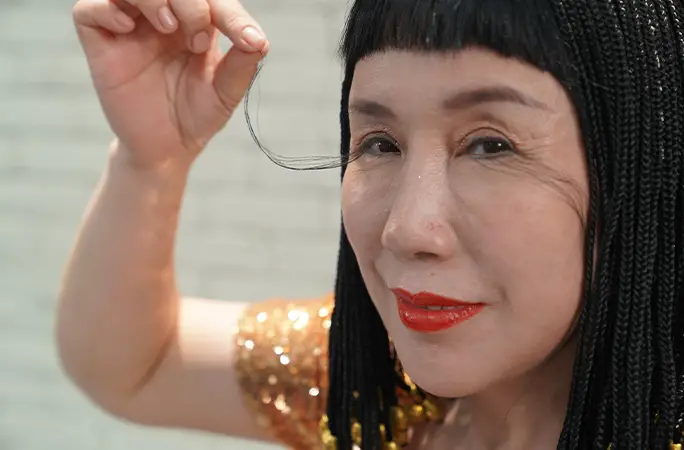 Woman with the world’s longest eyelash breaks own record | Guinness ...