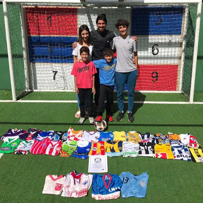 Sebastian Abreu receives Guinness World Record certificate for most clubs  represented