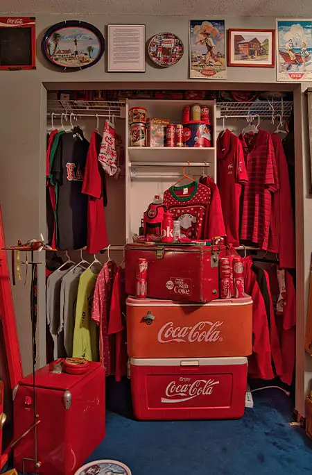 coca cola memorabilia clothing