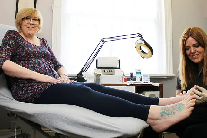 Woman with world's biggest female feet gets her custom-made size 15 ...
