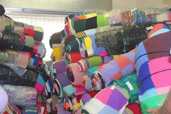 'Mad-cap idea' leads to 1,000 knitters from 32 countries creating world ...