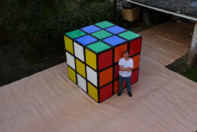 British Puzzle Maker Creates World S Largest Rubik S Cube