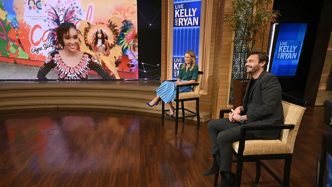 Kelly Ripa and Ryan Seacrest go head-to-head record breaking on Live! with Kelly and Ryan