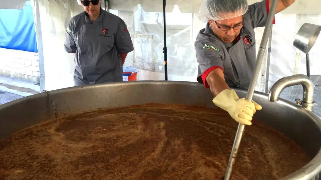 Californian chefs whip up a batch of menudo soup which weighs the same as a giraffe