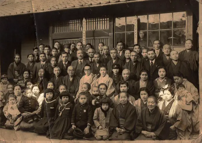 Group photo from earlier days. Here, Koume can be seen sitting in the very right of the second row, while Umeno is the third one from the left in front row