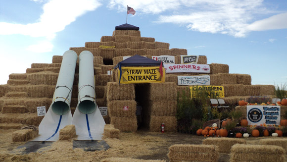 Straw bail maze main