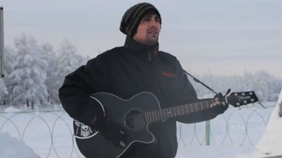 Charlie-Simpson-main