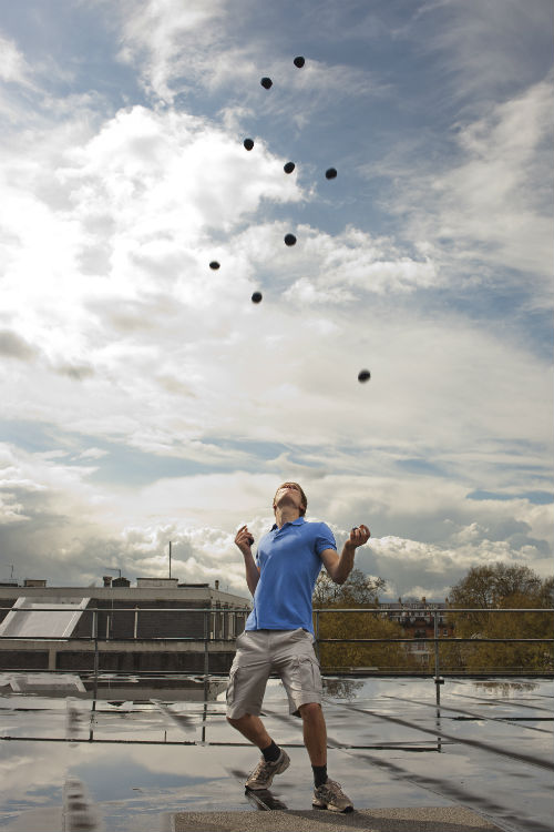 Juggled Record Holder Q+A: Alex Barron, Most Objects Juggled | Guinness World ...