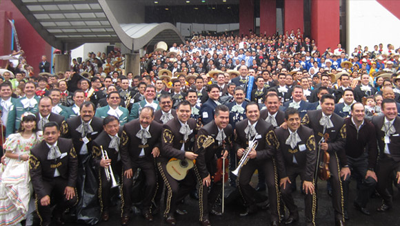 Mariachis-Article-580-327