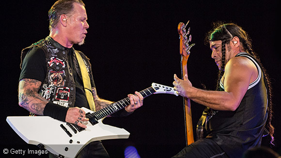 Metallica-Article-580-327