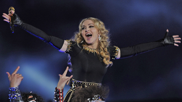 madonna main gi_
