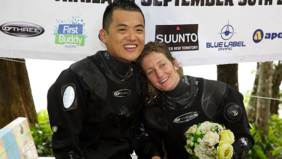 Underwater-wedding-main
