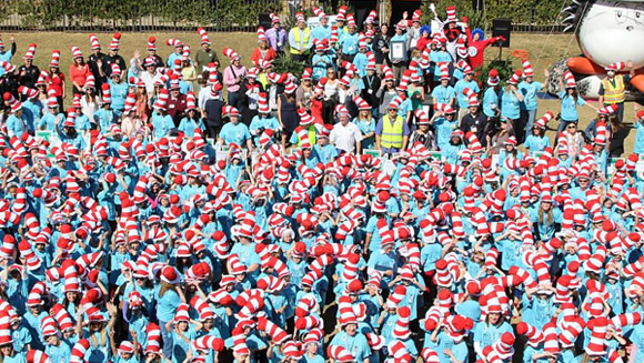 Cat-in-the-Hat-Article-580-327