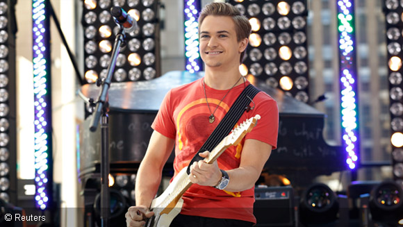 Hunter-Hayes-Article-580-327