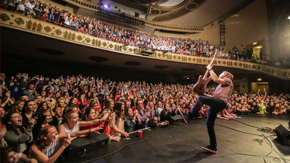 Hunter-Hayes-concert-Article-580-327