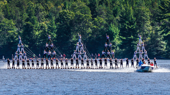 Waterski pyramid article main