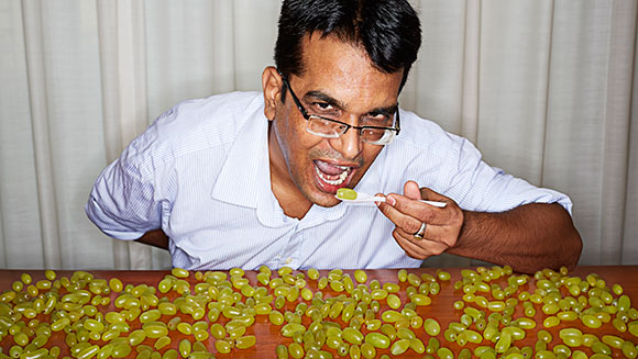 Most-grapes-eaten-in-one-minute-2