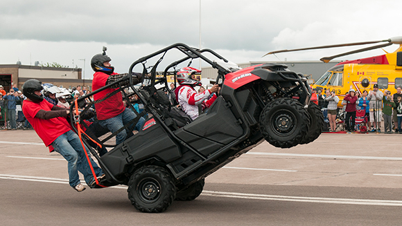longest-UTV-wheelie-canada-header