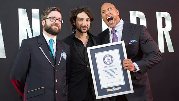 Dwayne Johnson Selfie Record