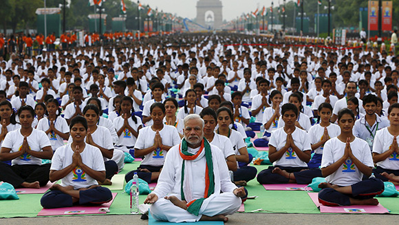 international-day-of-yoga-guinness-world-records-header-image