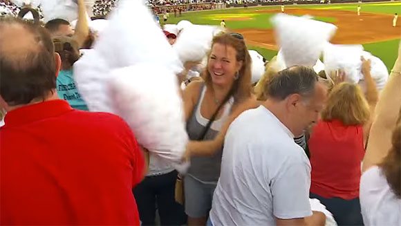 Largest pillow fight main
