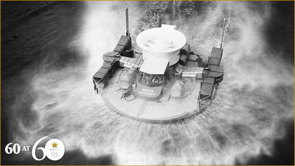 1959: First Public Flight by a Full-sized Hovercraft