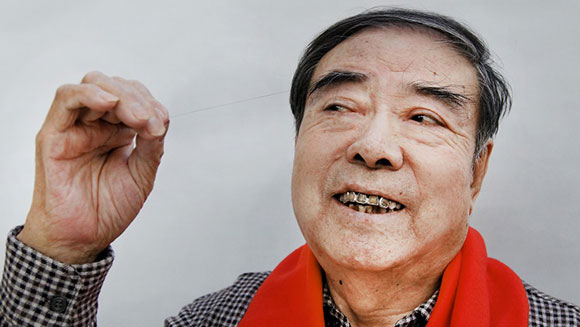 Longest eyebrow hair - header