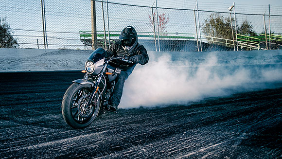 Longest motorcycle burnout Victory