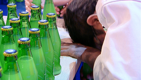 Most bottle caps removed with the head in one minute header