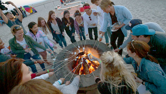 Most people making s'mores simultaneously header